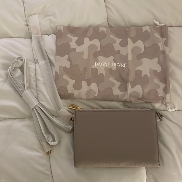💥LAST ONE💥 NWT Dagne Dover Essential Canvas Wallet in Blush - Picture 6 of 16
